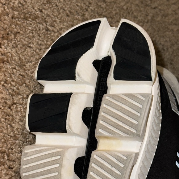 On Running Men's Cloud Hi Edge Shoes - Picture 7 of 12